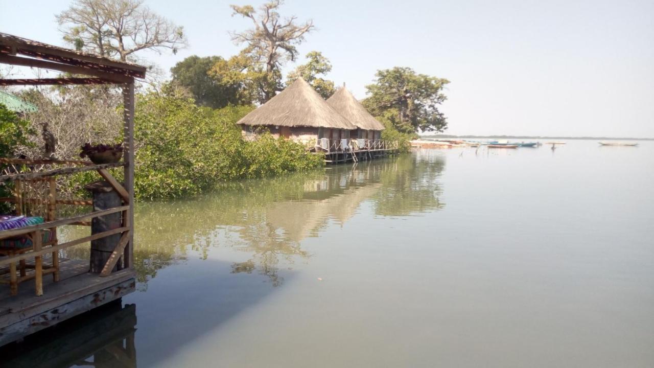 Bintang Bolong Lodge エクステリア 写真