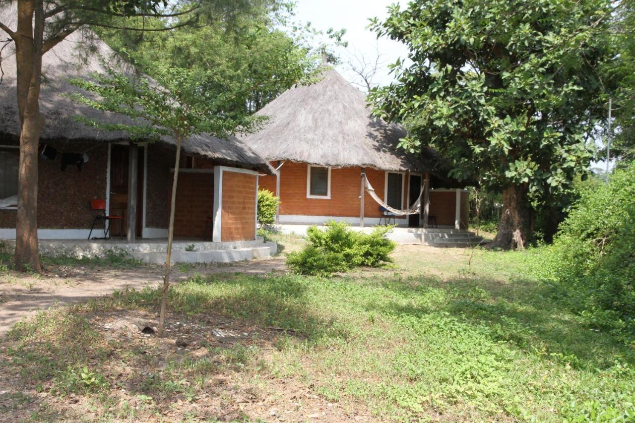 Bintang Bolong Lodge エクステリア 写真