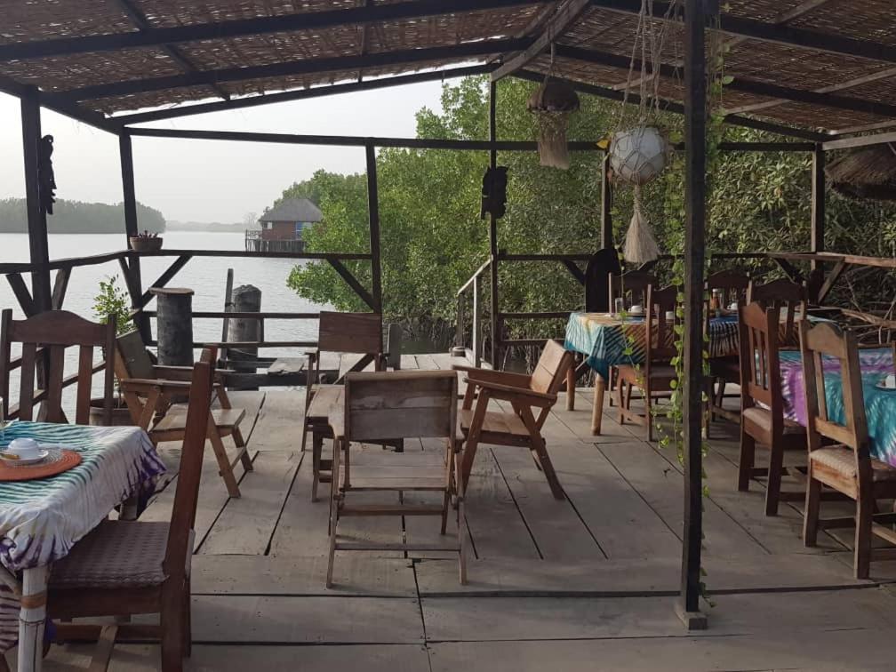 Bintang Bolong Lodge エクステリア 写真