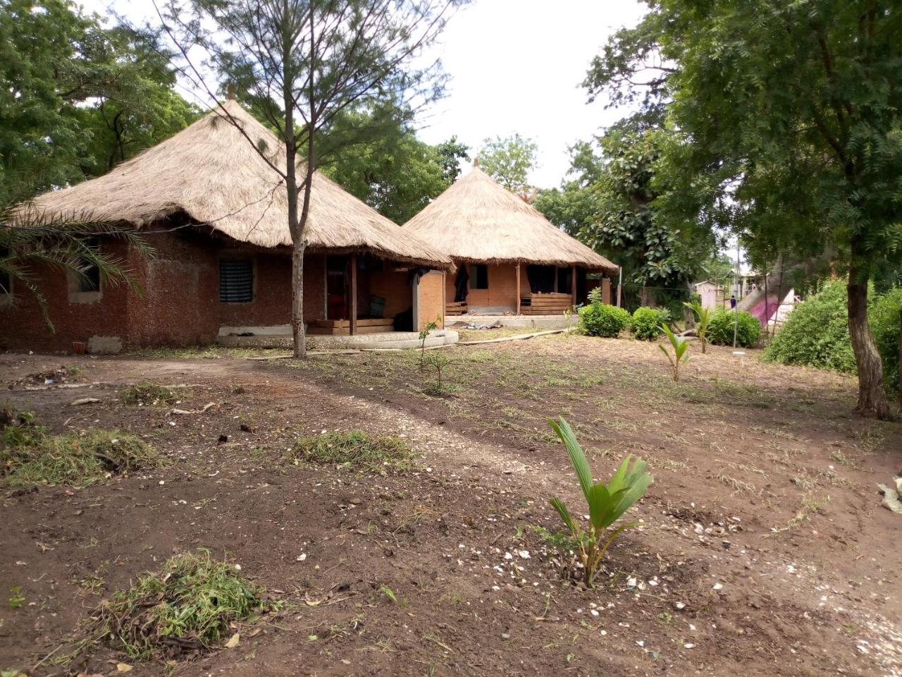 Bintang Bolong Lodge エクステリア 写真