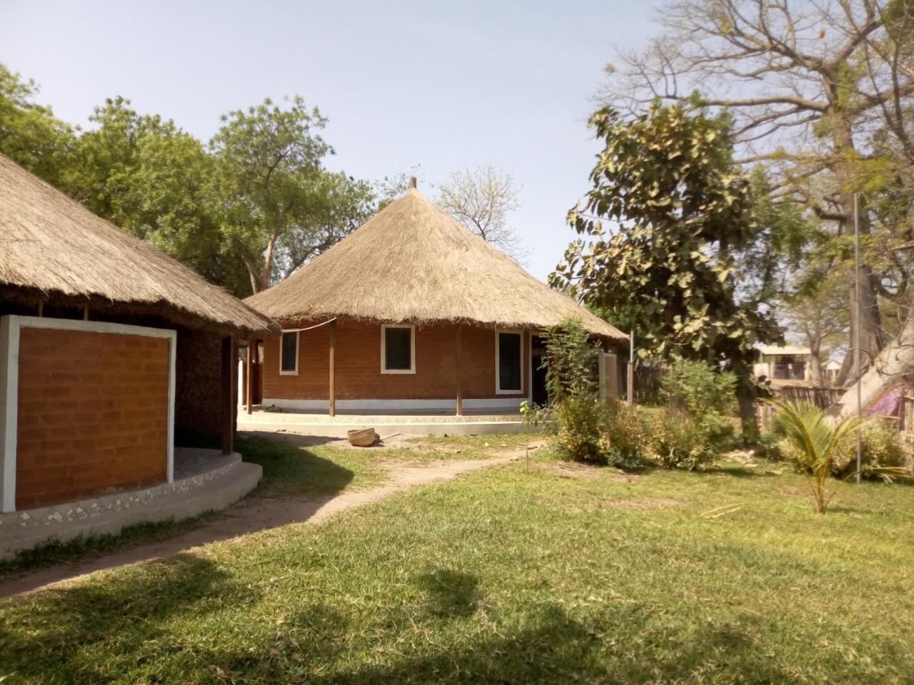 Bintang Bolong Lodge エクステリア 写真